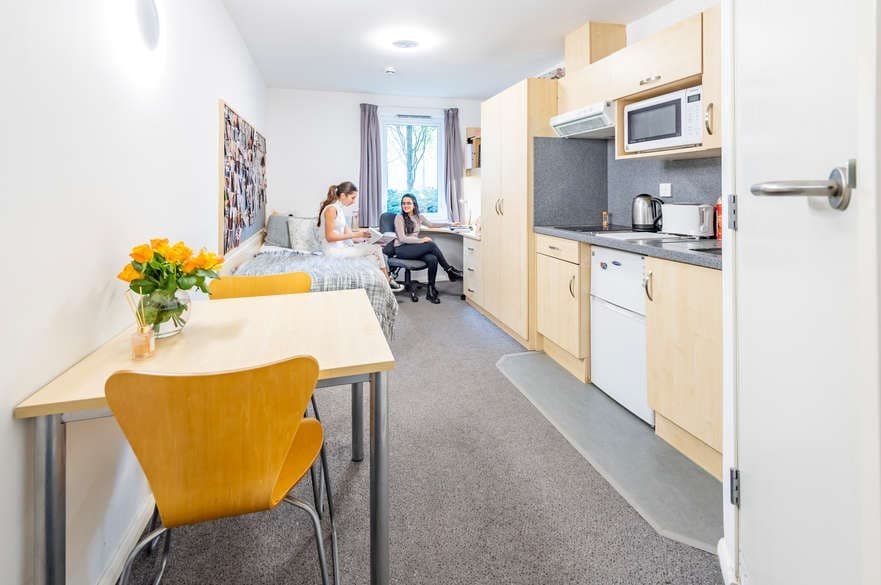 New Hall – new hall studio room